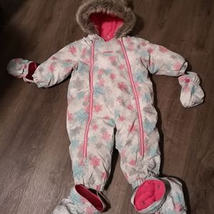 Oshkosh Snowsuit 18m